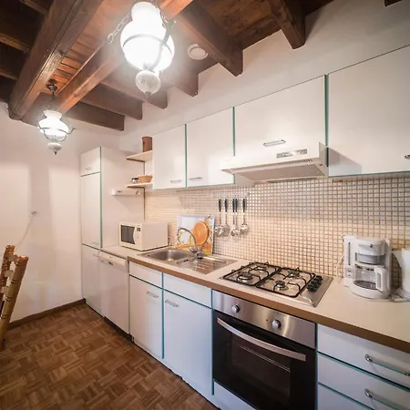 In Darney With Meadow Views, Cleaning Included Apartment Dombasle-devant-Darney