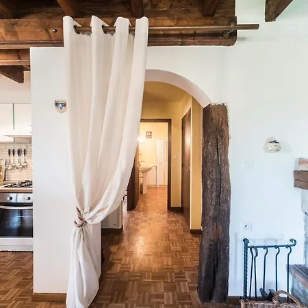 아파트 Charming Flat With Barbecue, Cleaning Included Dombasle-devant-Darney