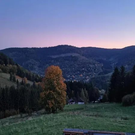 In Darney With Meadow Views, Cleaning Included * Dombasle-devant-Darney