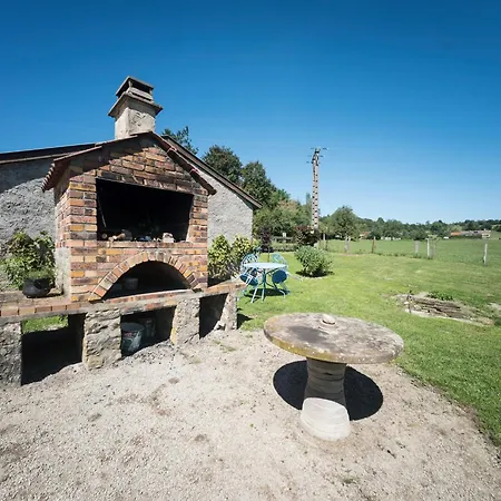 In Darney With Meadow Views, Cleaning Included Dombasle-devant-Darney